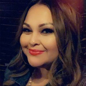 Meet your Posher, Lucero